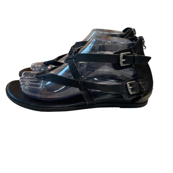 G by Guess Womens Strappy Gladiator Sandals, Black Faux Leather Summer Beach - Picture 3 of 10